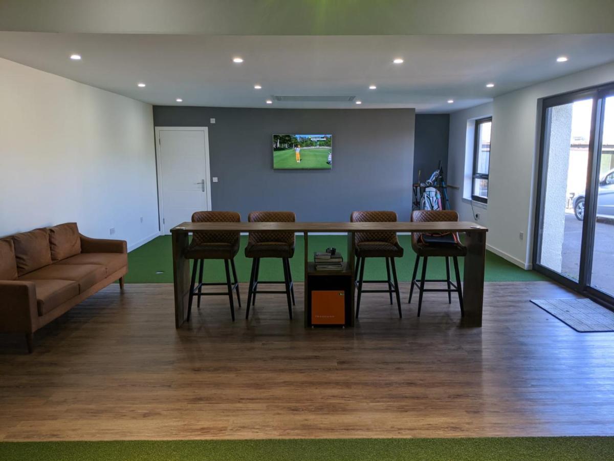 Golfers Dream Guest Suite With Onsite Golf Studio Available For Booking By Guests Strathkinness Екстер'єр фото